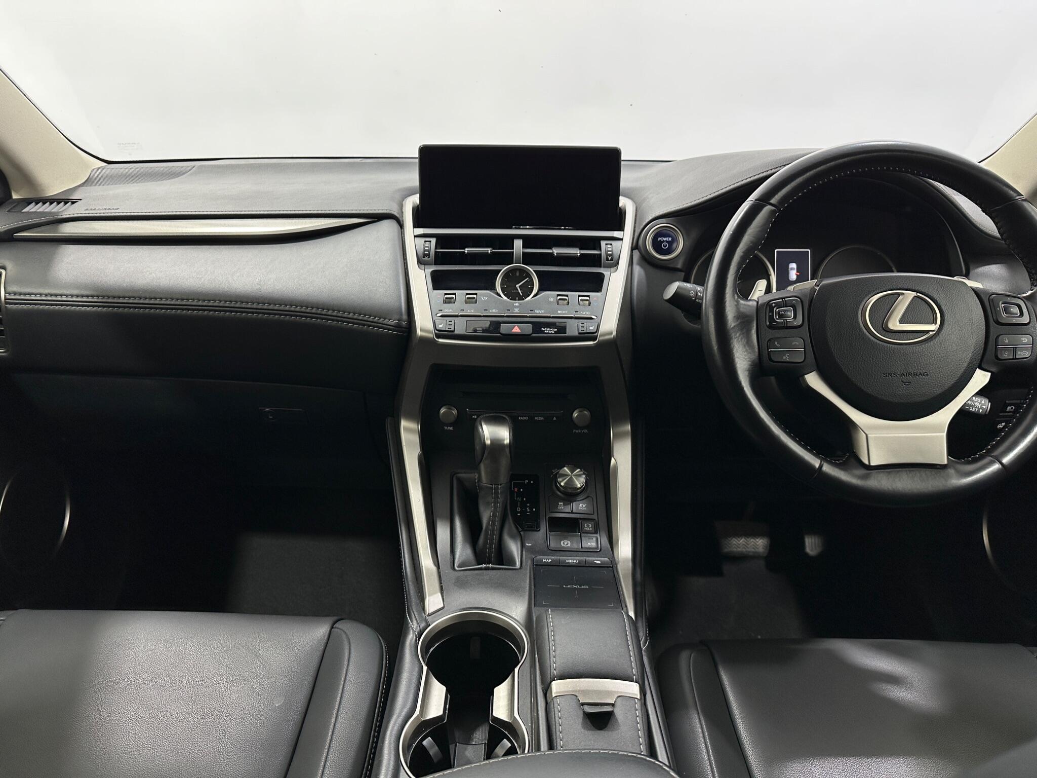 Lexus NX view 20