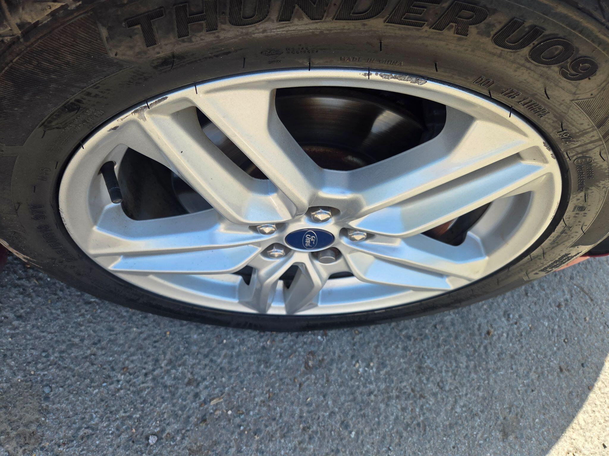 Ford S-Max view 24