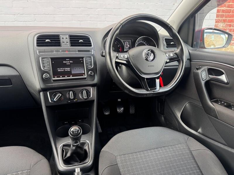 Volkswagen Polo view 11