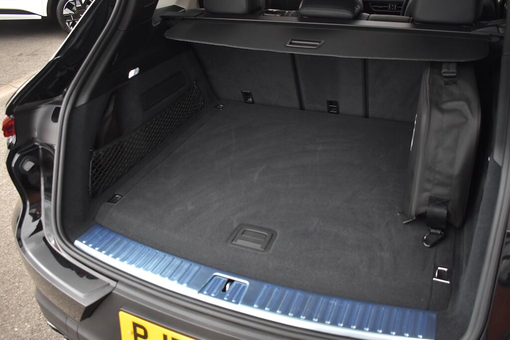 Porsche Cayenne view 62