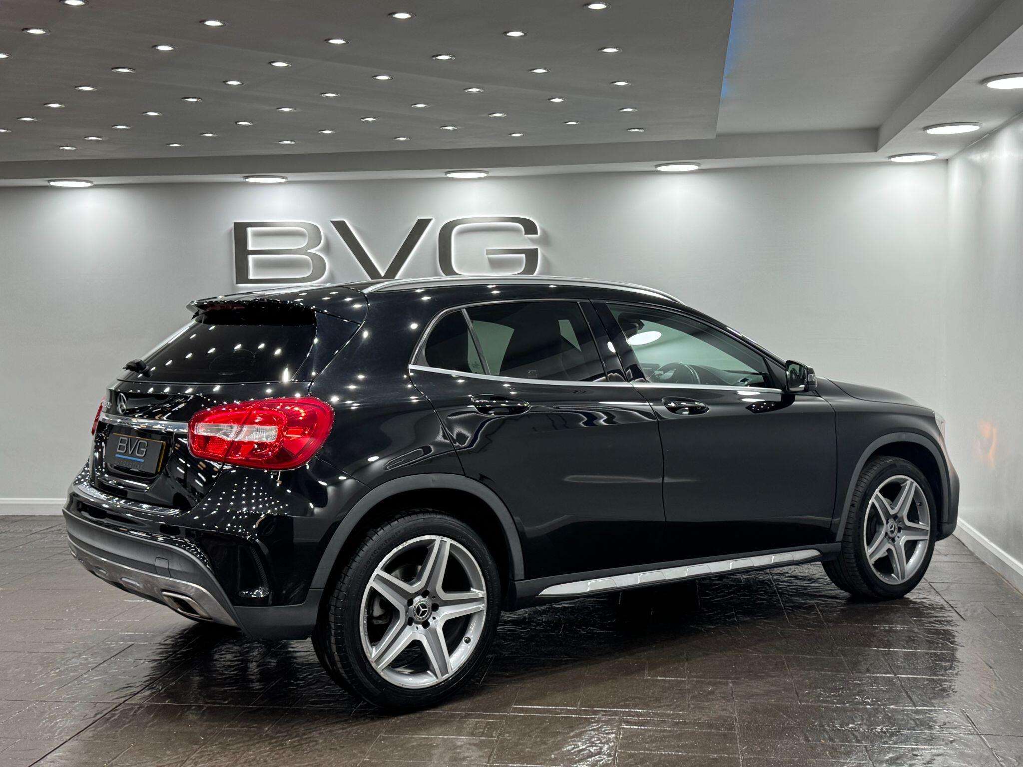 Mercedes-Benz Gla view 19