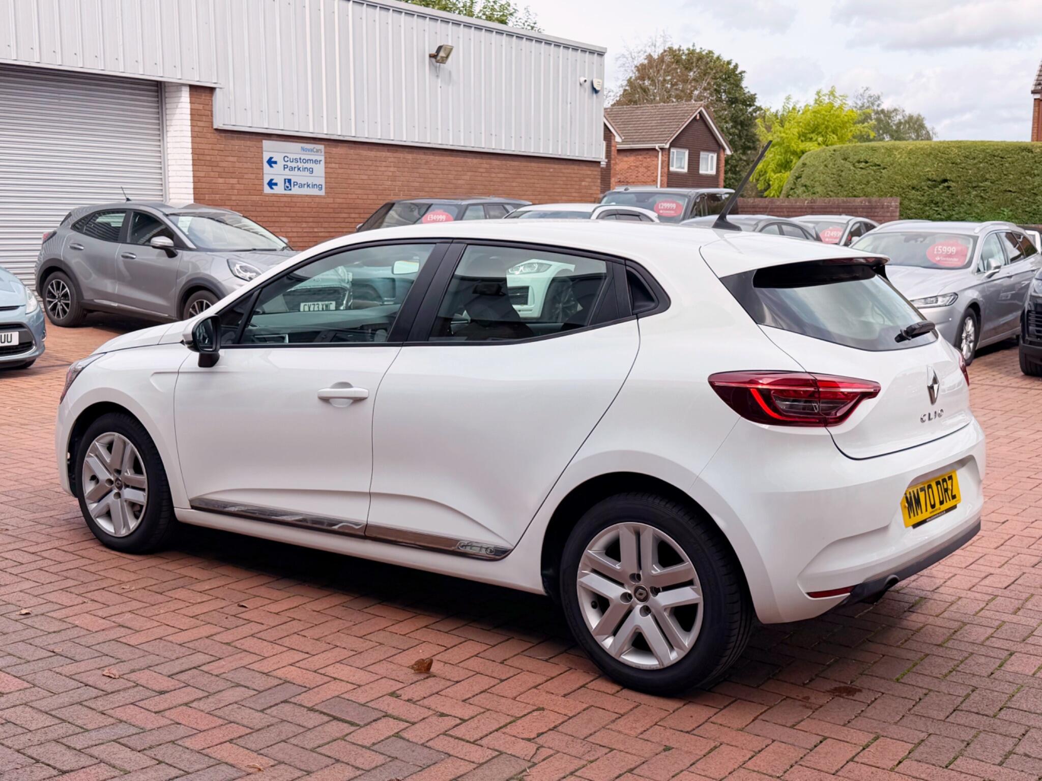 Renault Clio view 28
