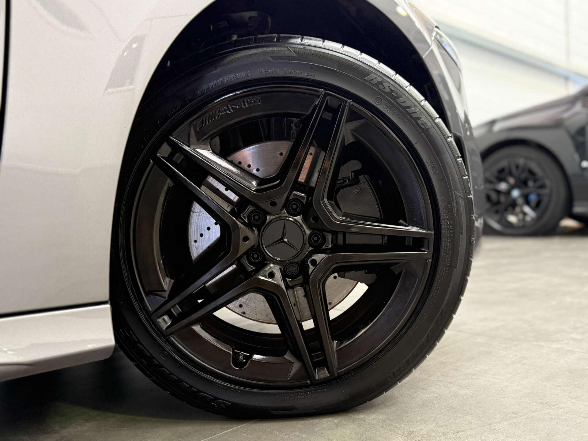 Mercedes-Benz A-Class view 25