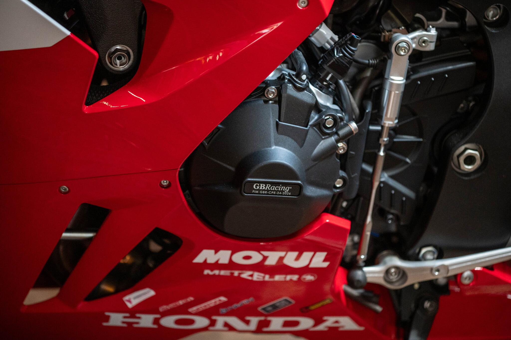 Honda CBR1000RR-R Fireblade SP view 25