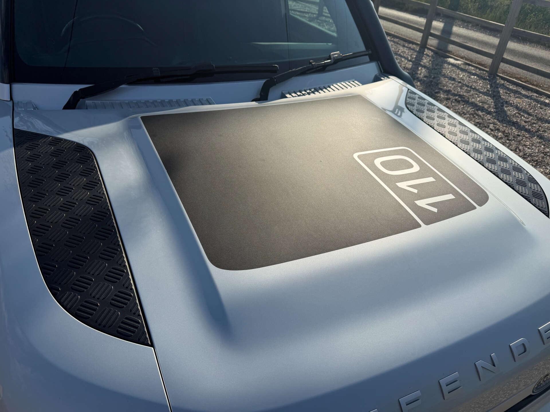 Land Rover Defender view 16