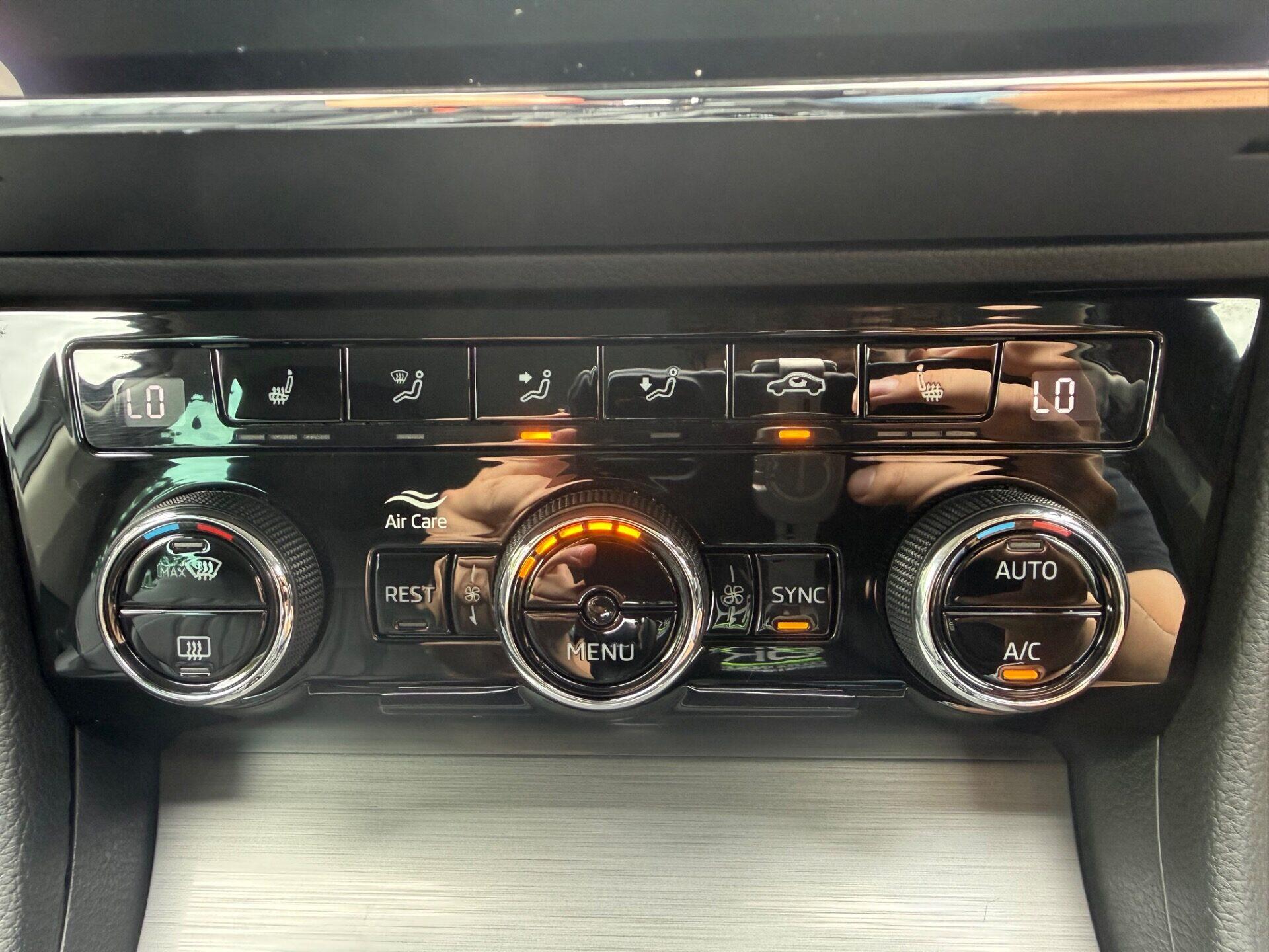 Skoda Superb view 57