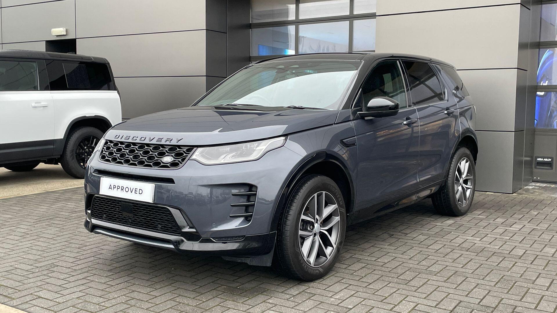Land Rover Discovery Sport view 29