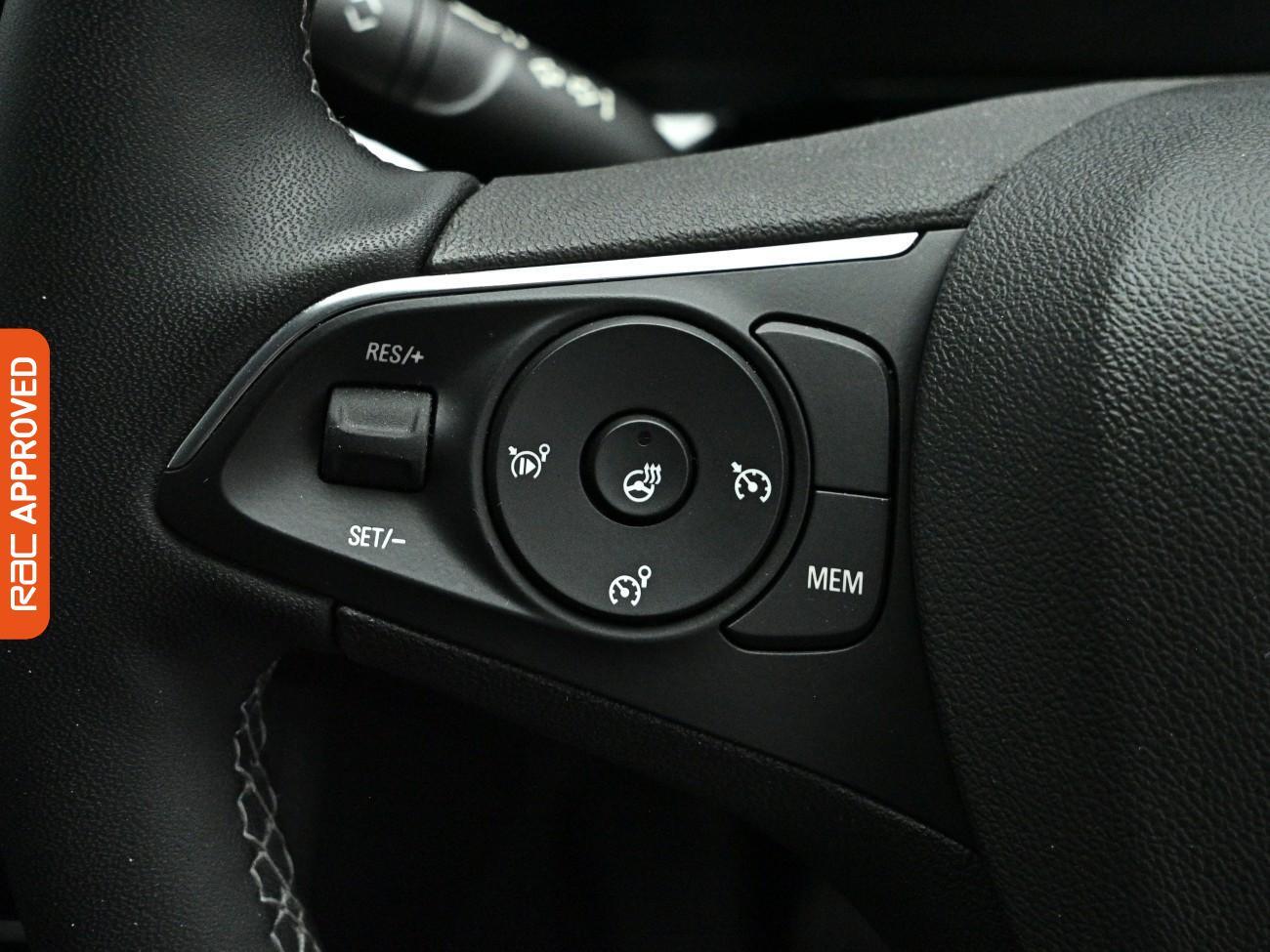 Vauxhall Grandland view 23