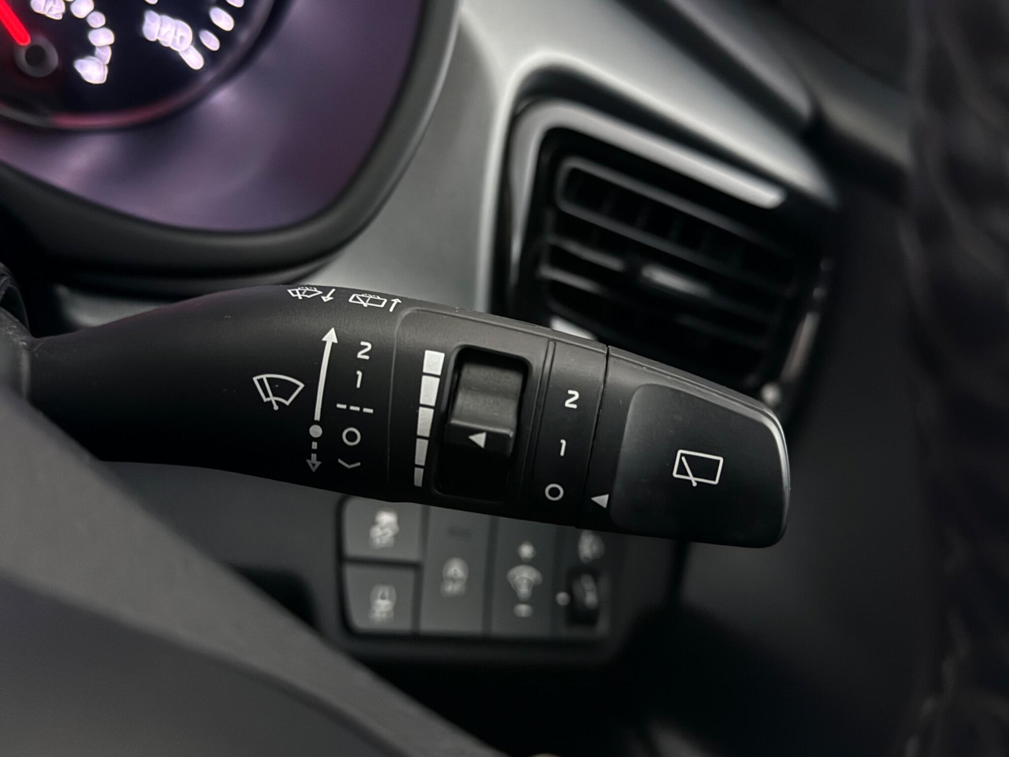 Kia Rio view 25