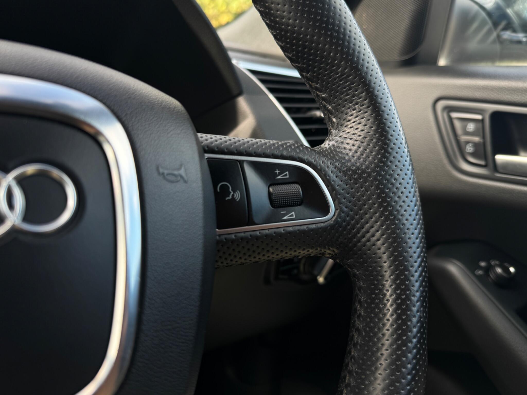 Audi Q5 view 22