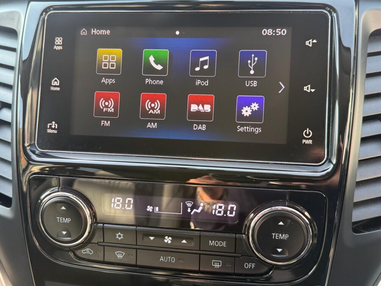 Mitsubishi Shogun Sport view 33
