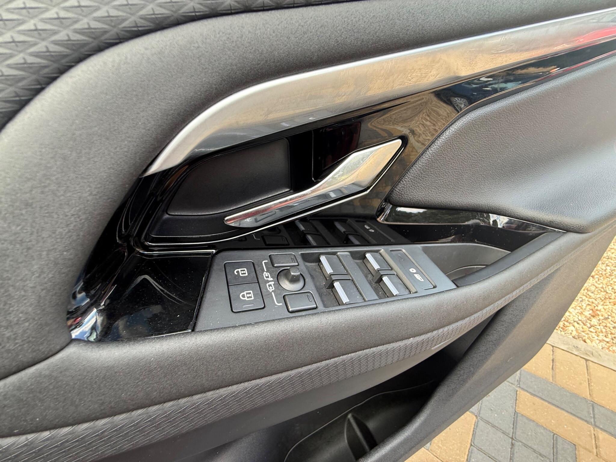 Land Rover Range Rover Evoque view 30