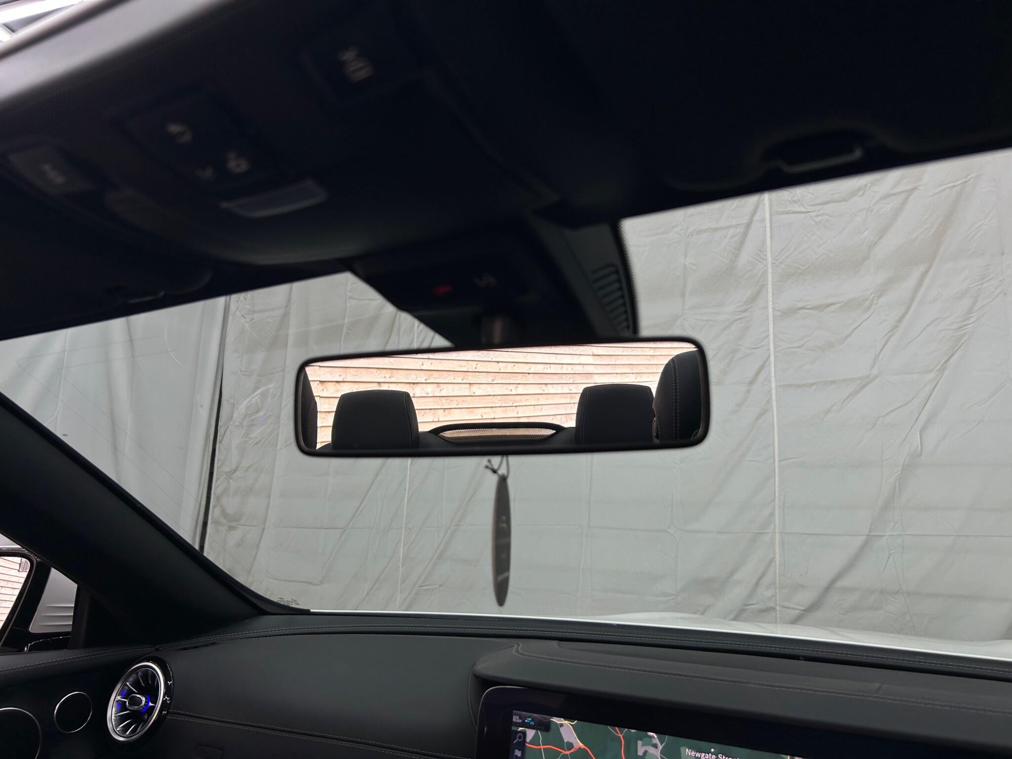 Mercedes-Benz E-Class view 52