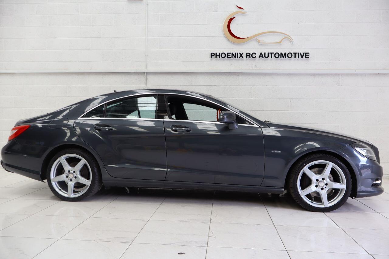 Mercedes-Benz CLS view 2