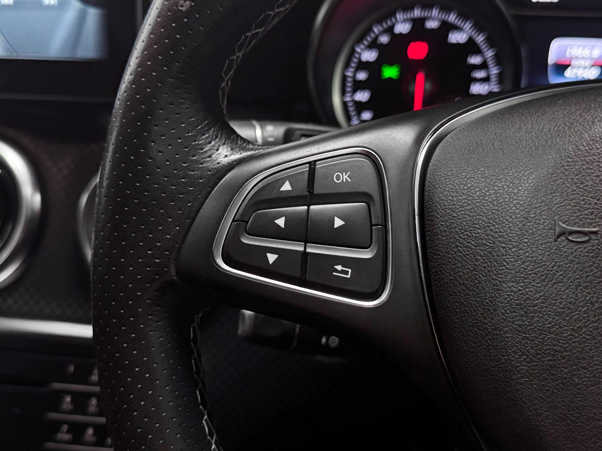 Mercedes-Benz A-Class view 28