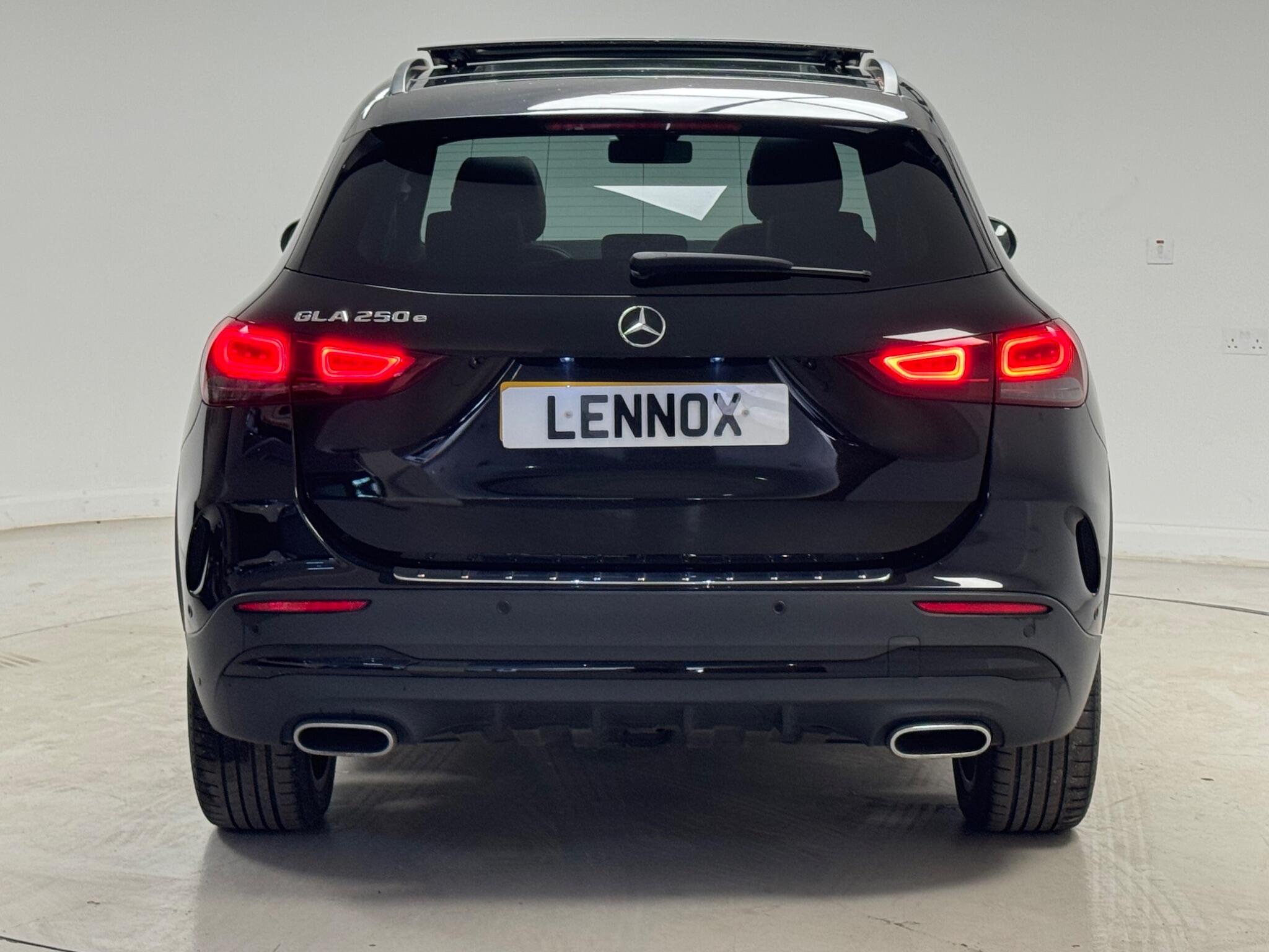 Mercedes-Benz Gla view 5