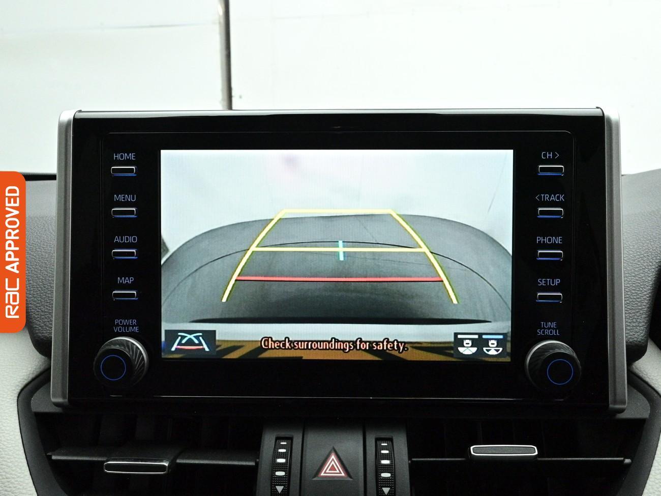 Toyota Rav4 view 3