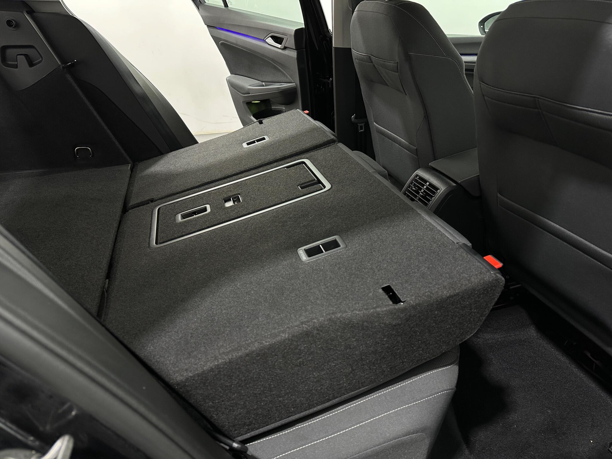 Volkswagen Golf view 46