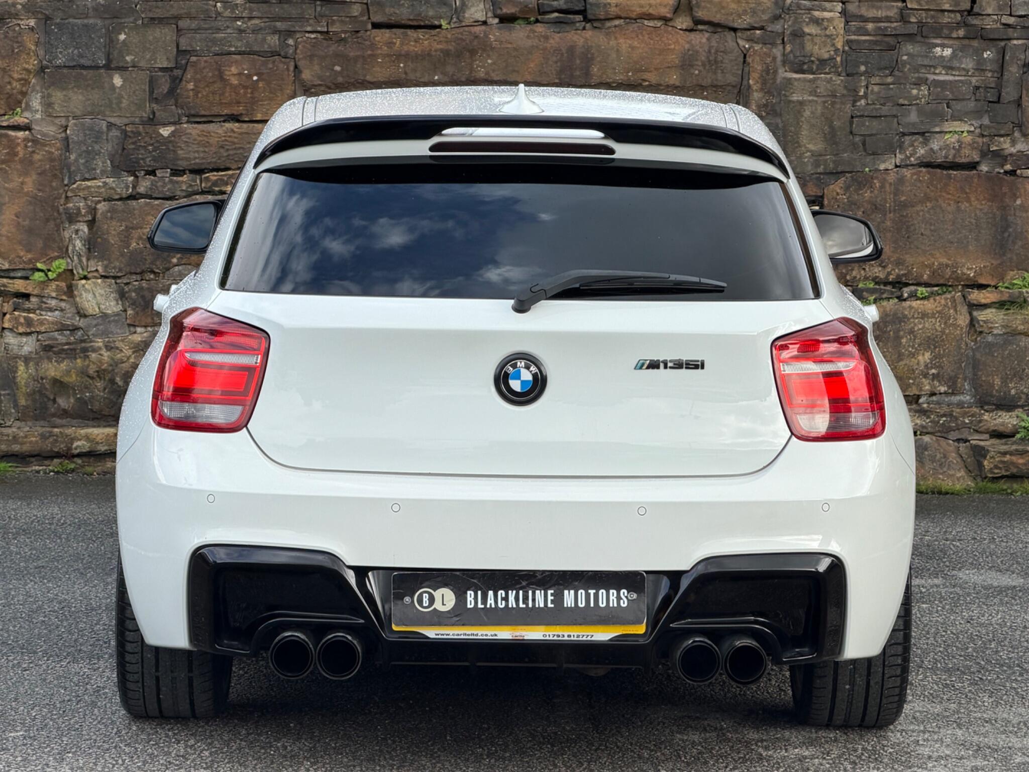 BMW 1 Series view 6
