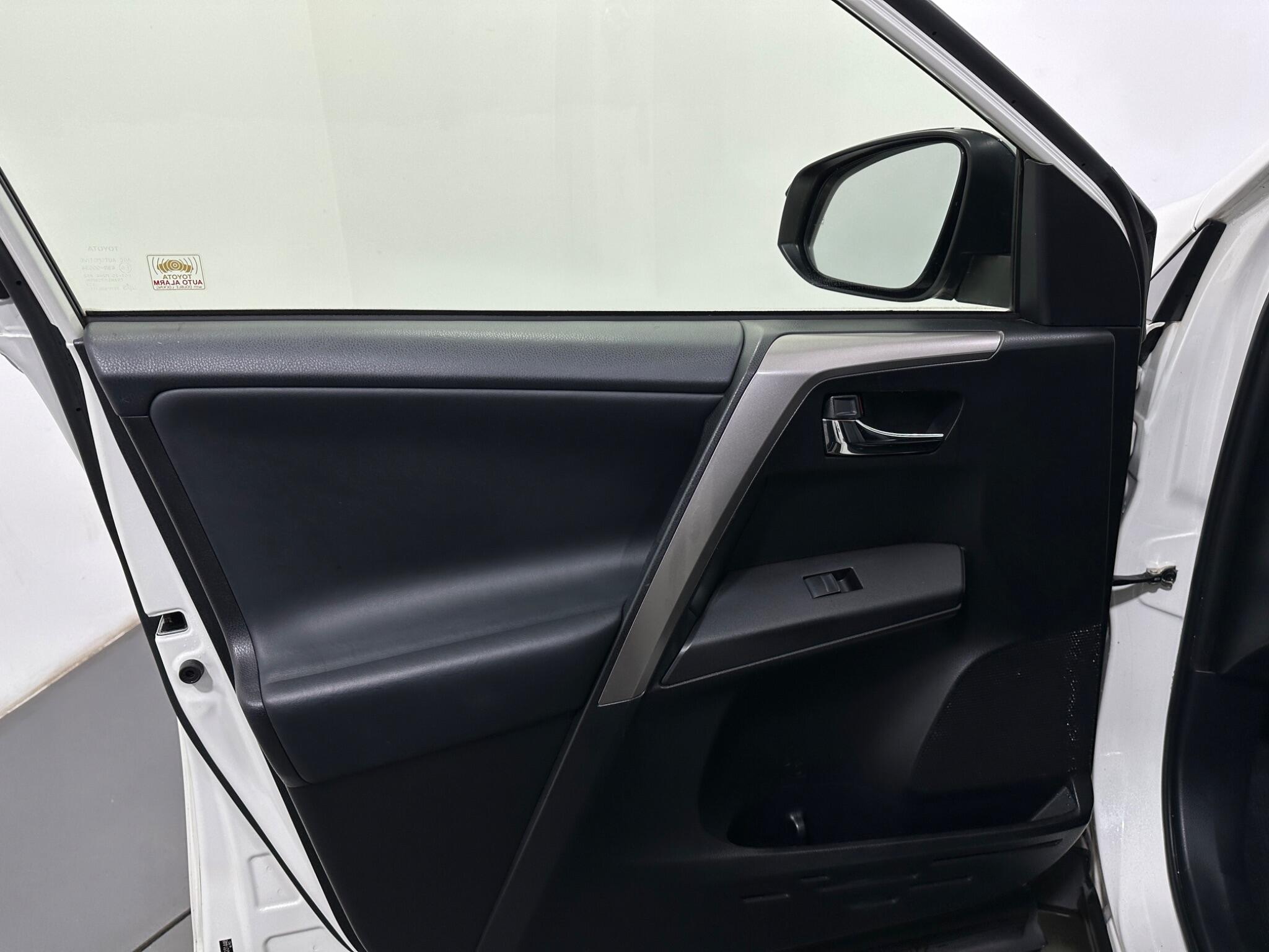 Toyota Rav4 view 36
