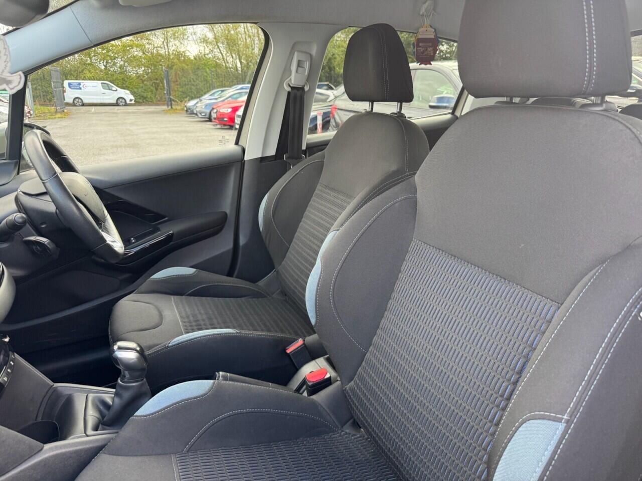Peugeot 208 view 50