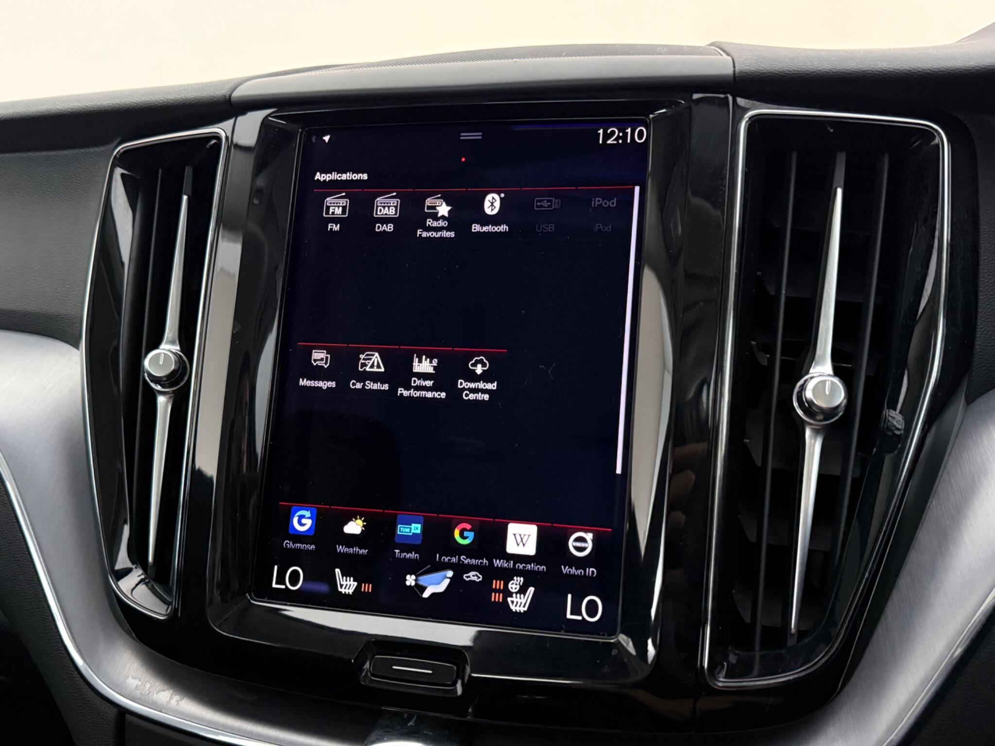 Volvo XC60 view 23
