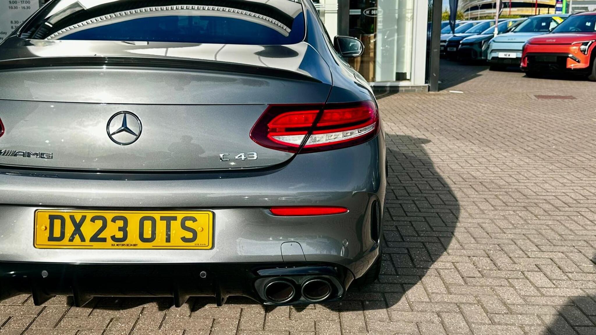 Mercedes-Benz C Class view 16