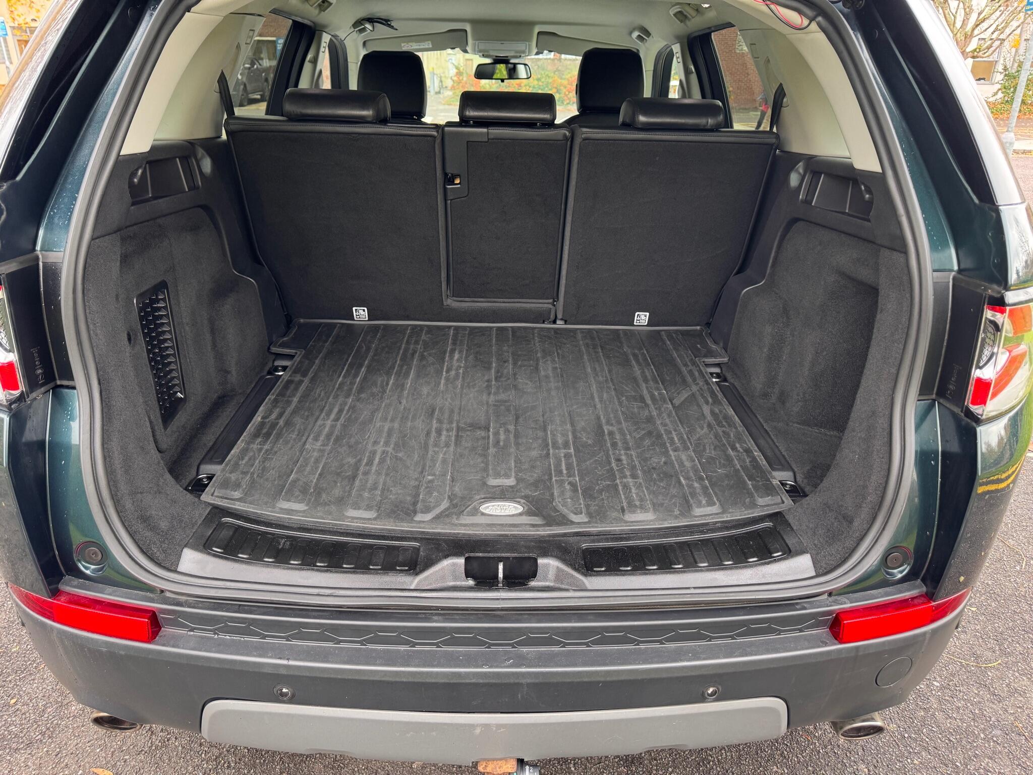 2016 Land Rover Discovery Sport 2.0 TD4 SE Tech 4WD Euro 6 (s/s) 5dr (5 Seat) • 100,000 miles image 49