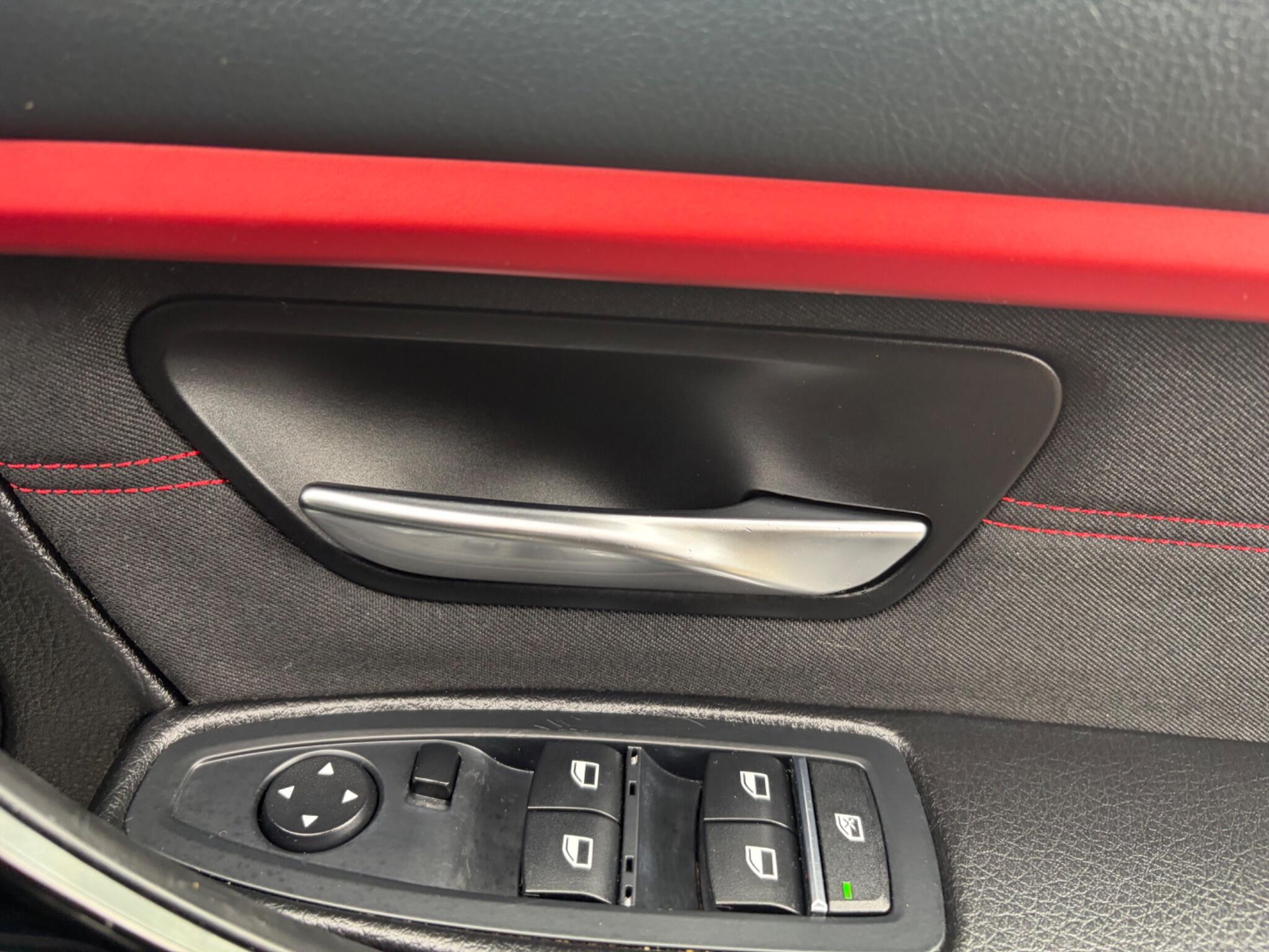 BMW 3 Series view 59
