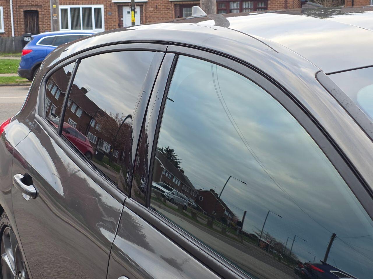 Ford Focus view 29
