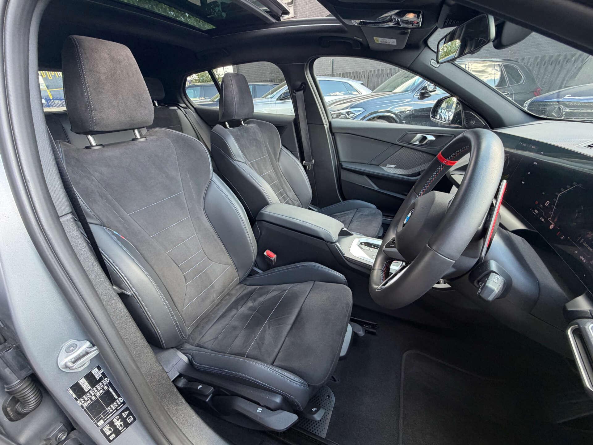 BMW 1 Series view 21