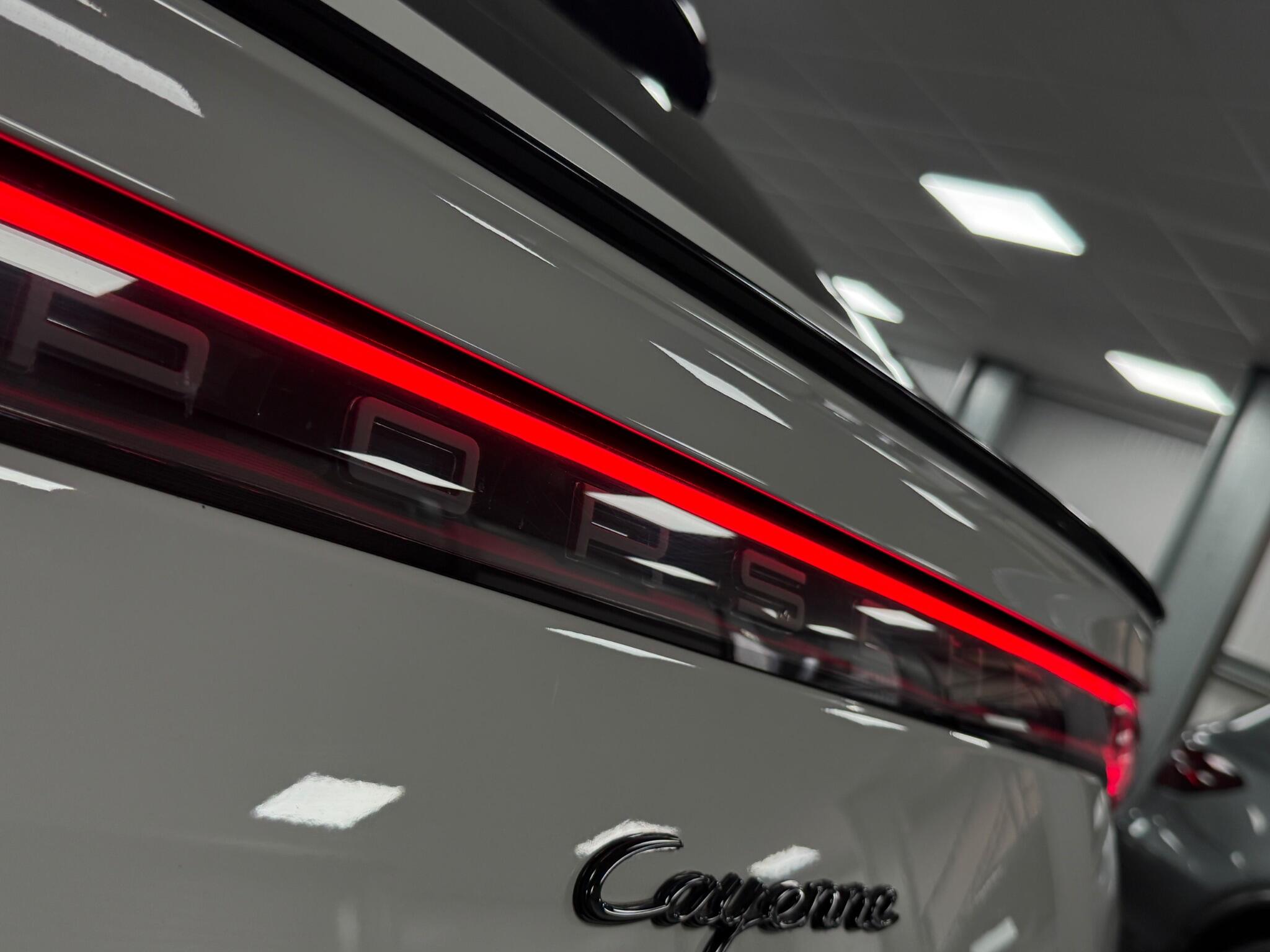 Porsche Cayenne view 55