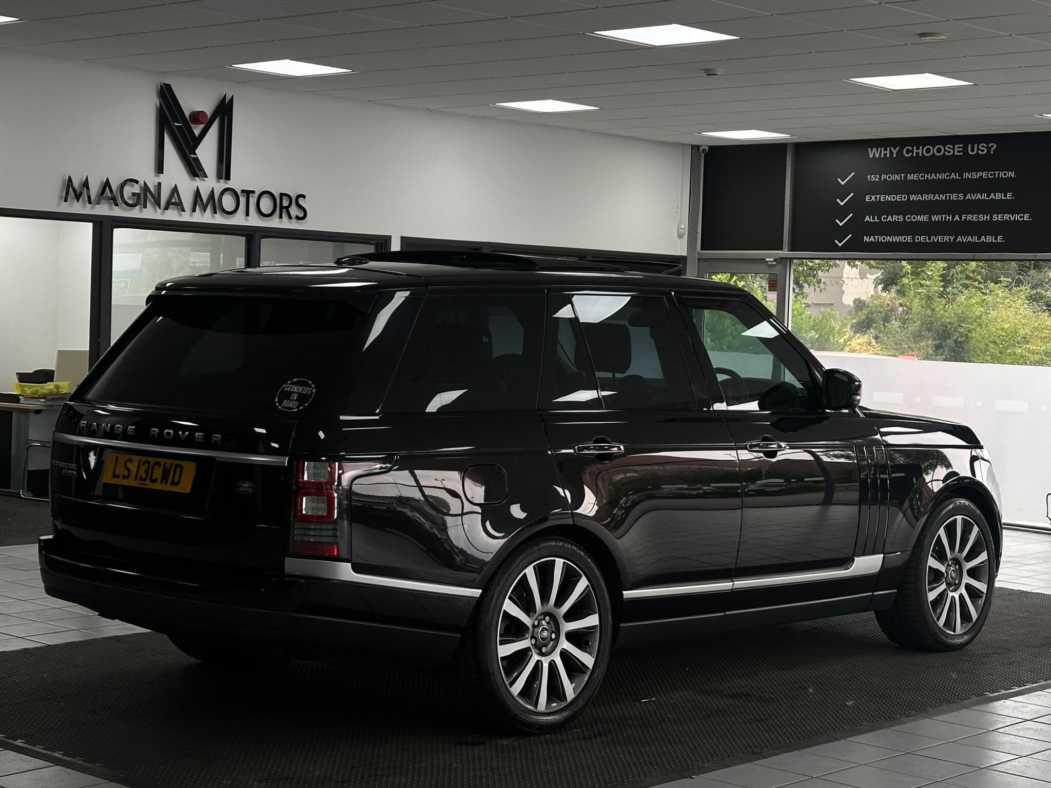 Land Rover Range Rover view 15