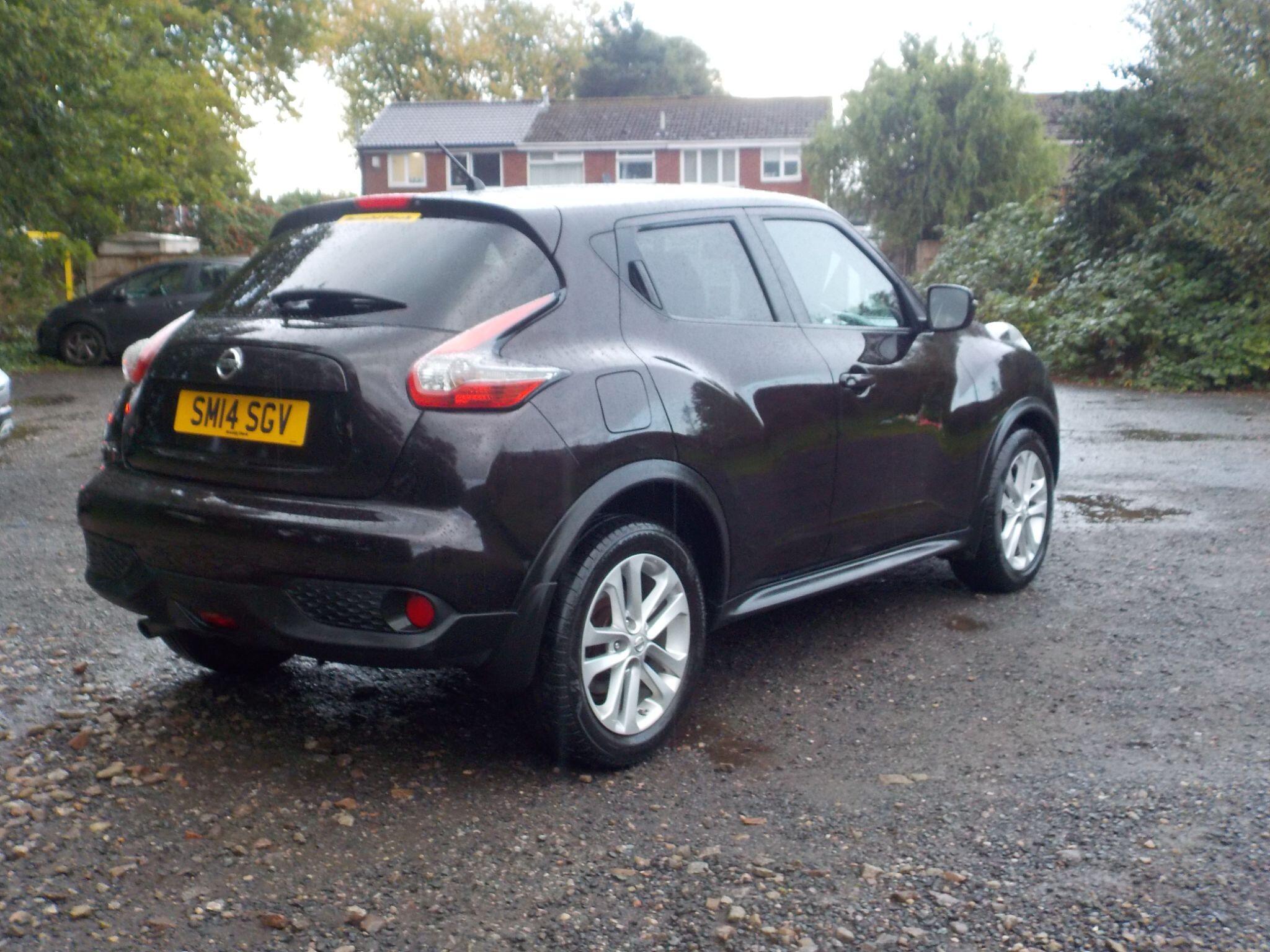 Nissan Juke 1.2 DIG-T Acenta Euro 5 (s/s) 5dr Euro 5