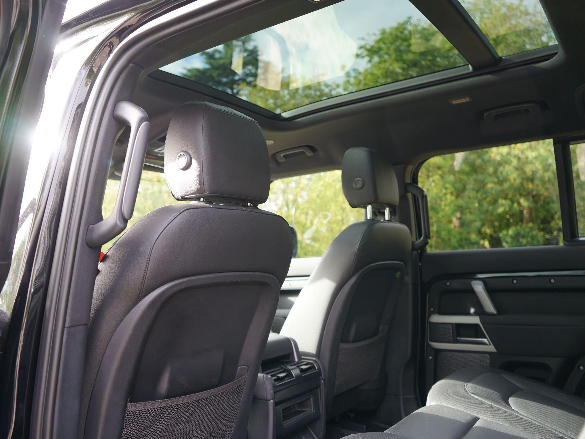Land Rover Defender view 14