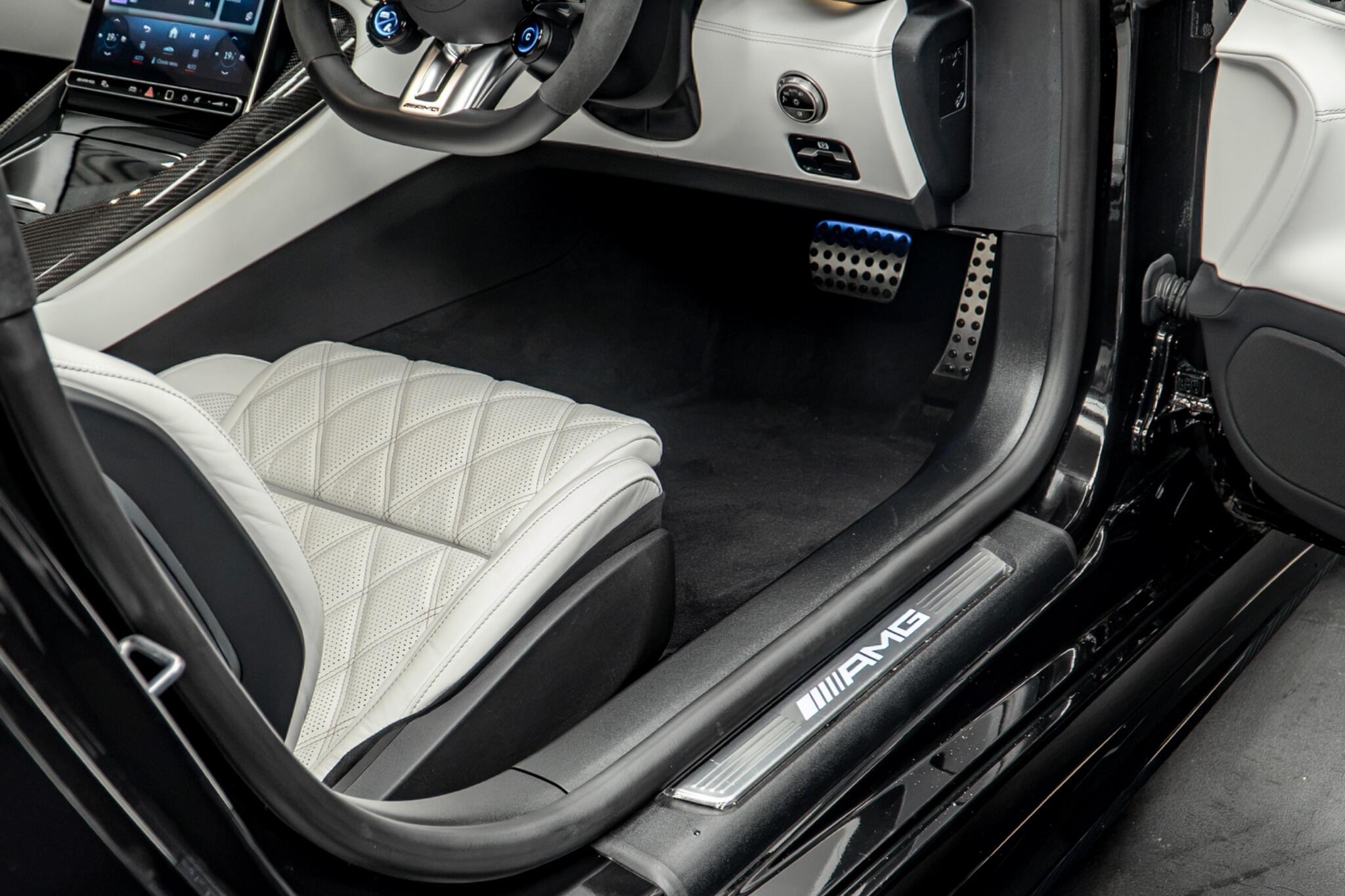 Mercedes-Benz Amg GT view 45
