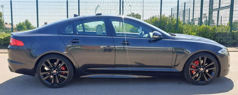 2014 Jaguar XF image 8