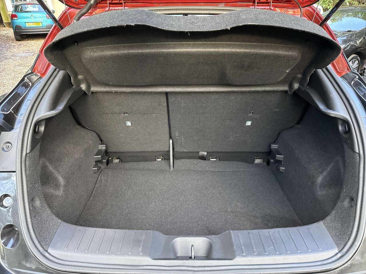 Nissan Juke view 24