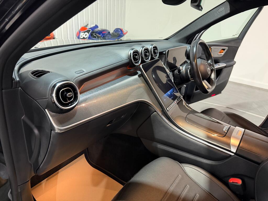 Mercedes-Benz GLC view 8