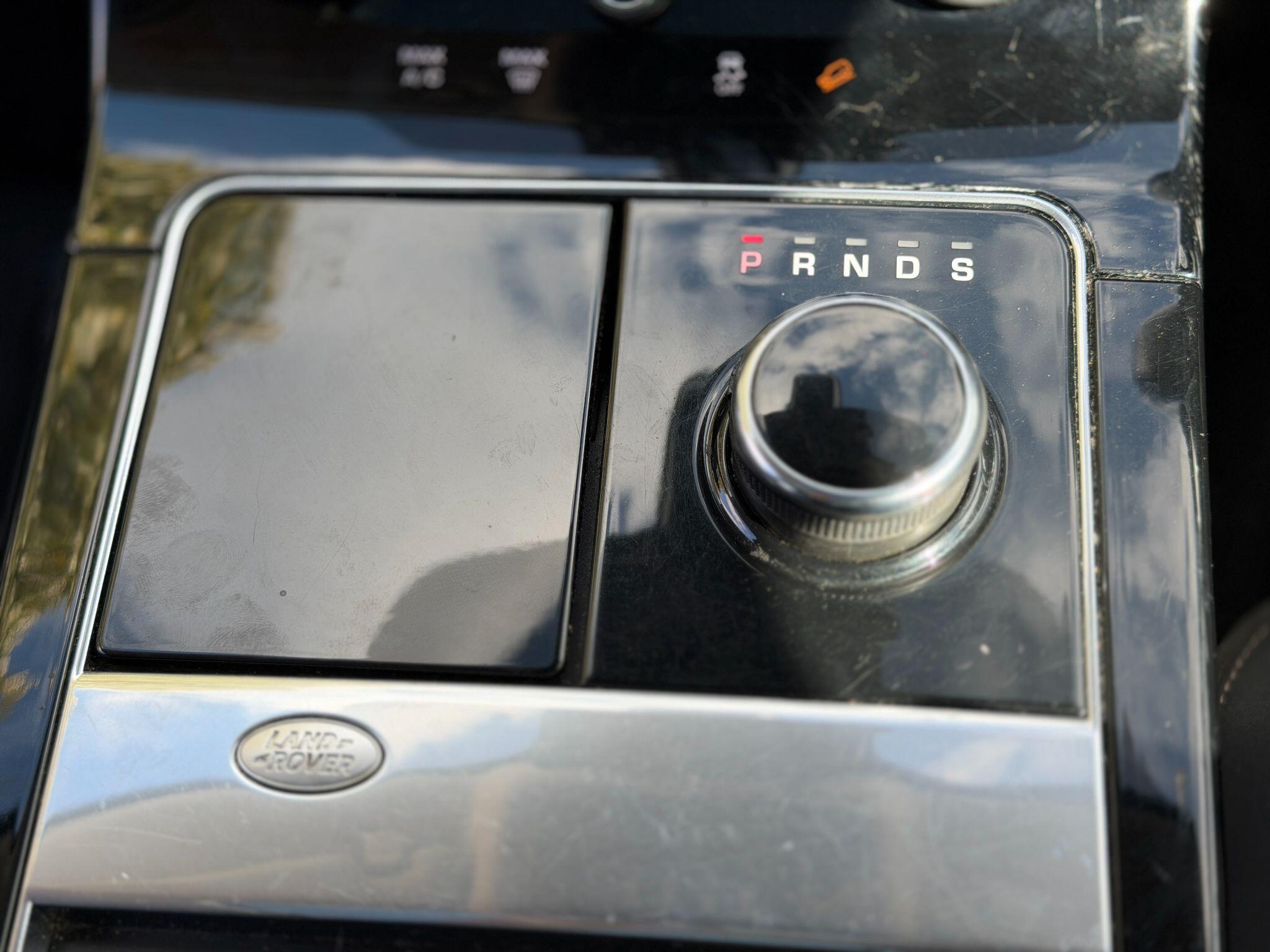 Land Rover Range Rover Velar view 38