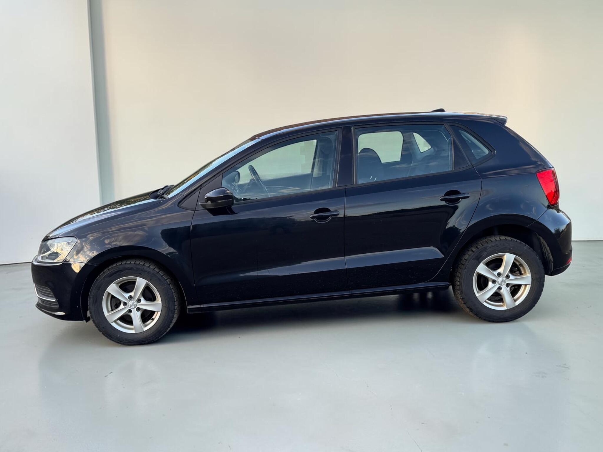 Volkswagen Polo view 6