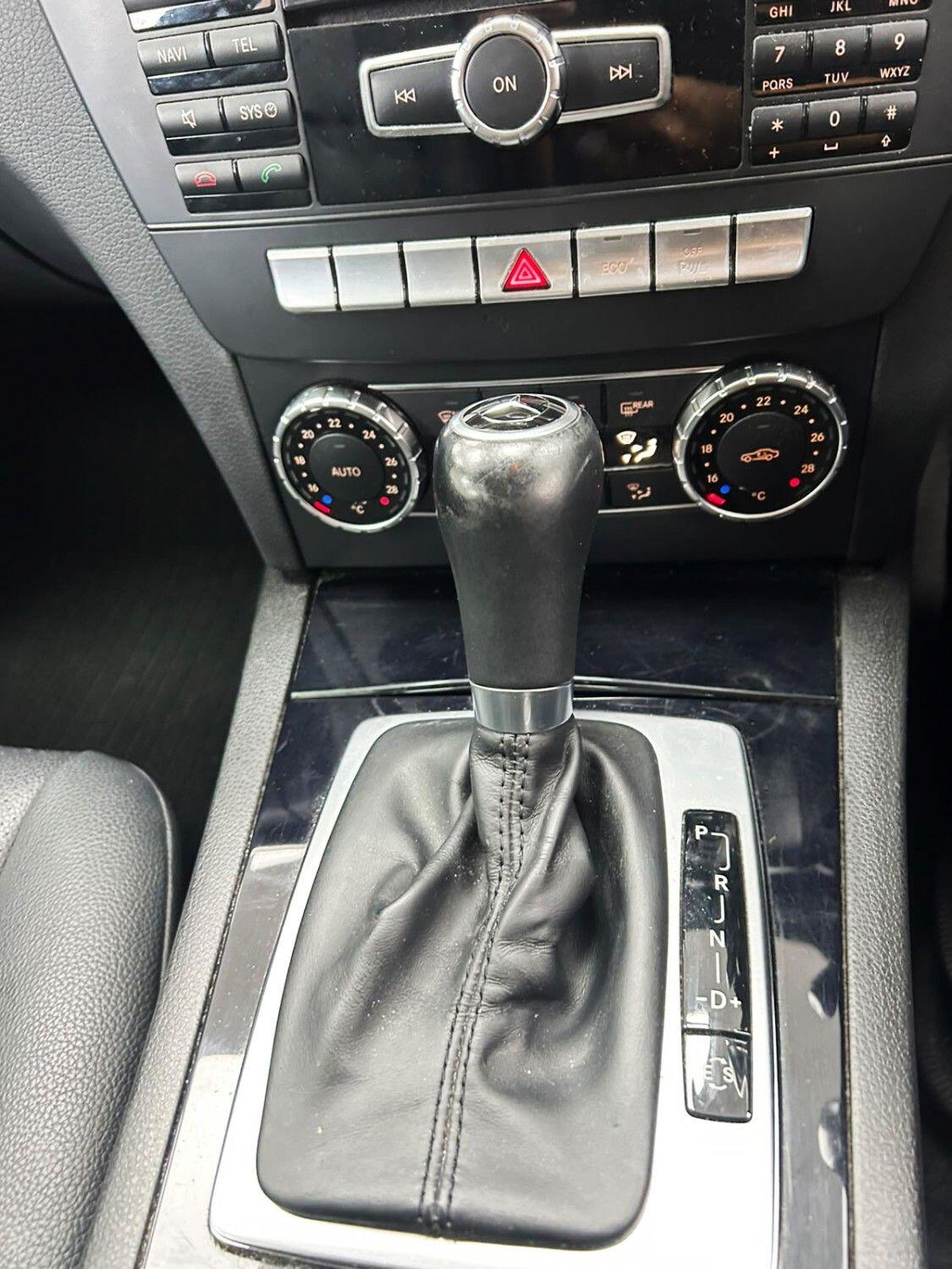 Mercedes-Benz C-Class view 17