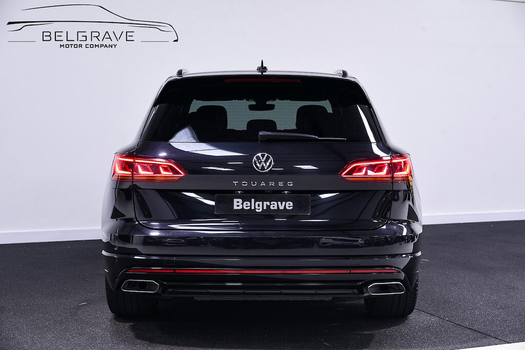 Volkswagen Touareg view 7