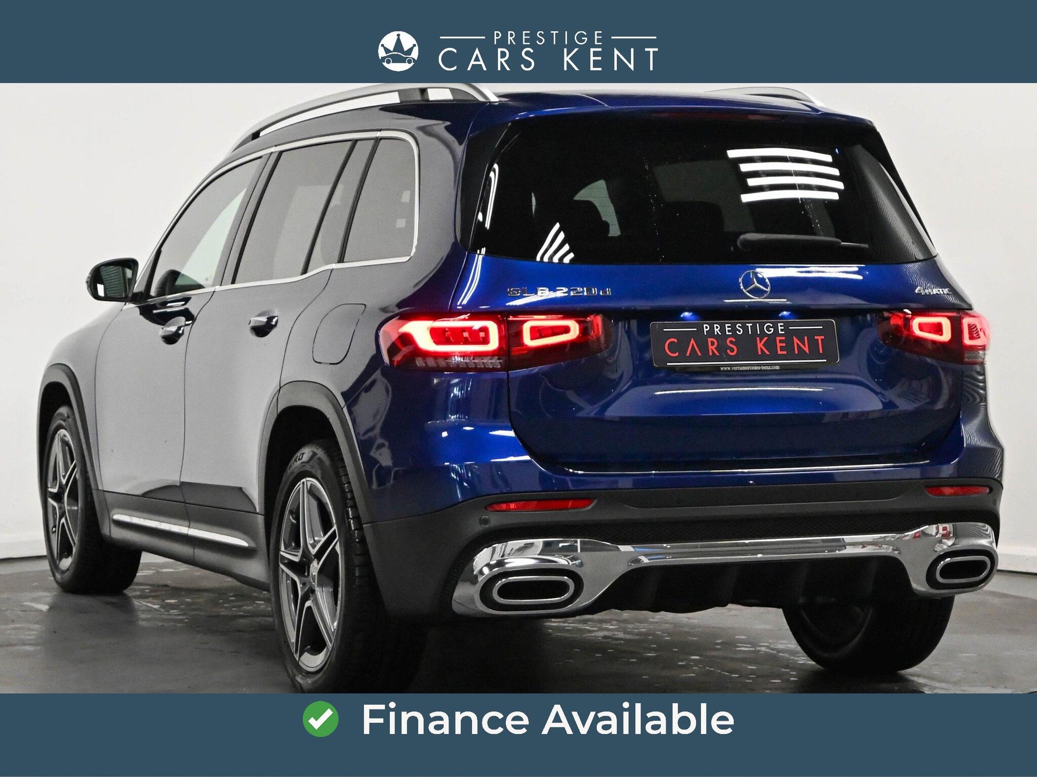 Mercedes-Benz GLB view 3