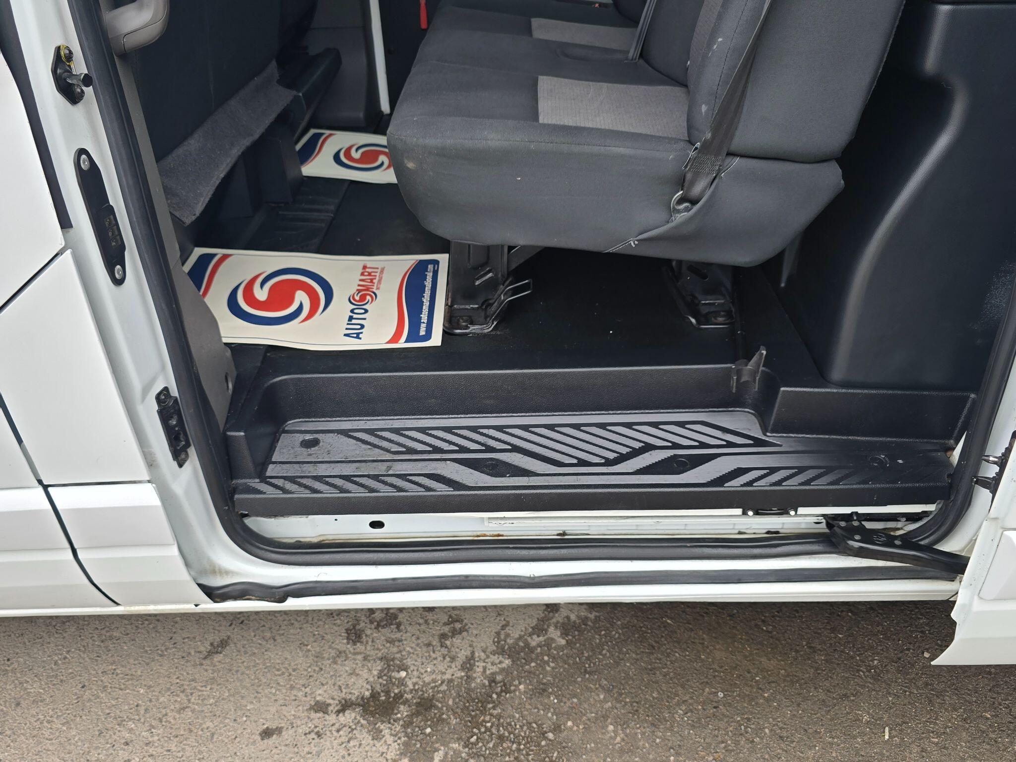 Ford Transit Custom view 46