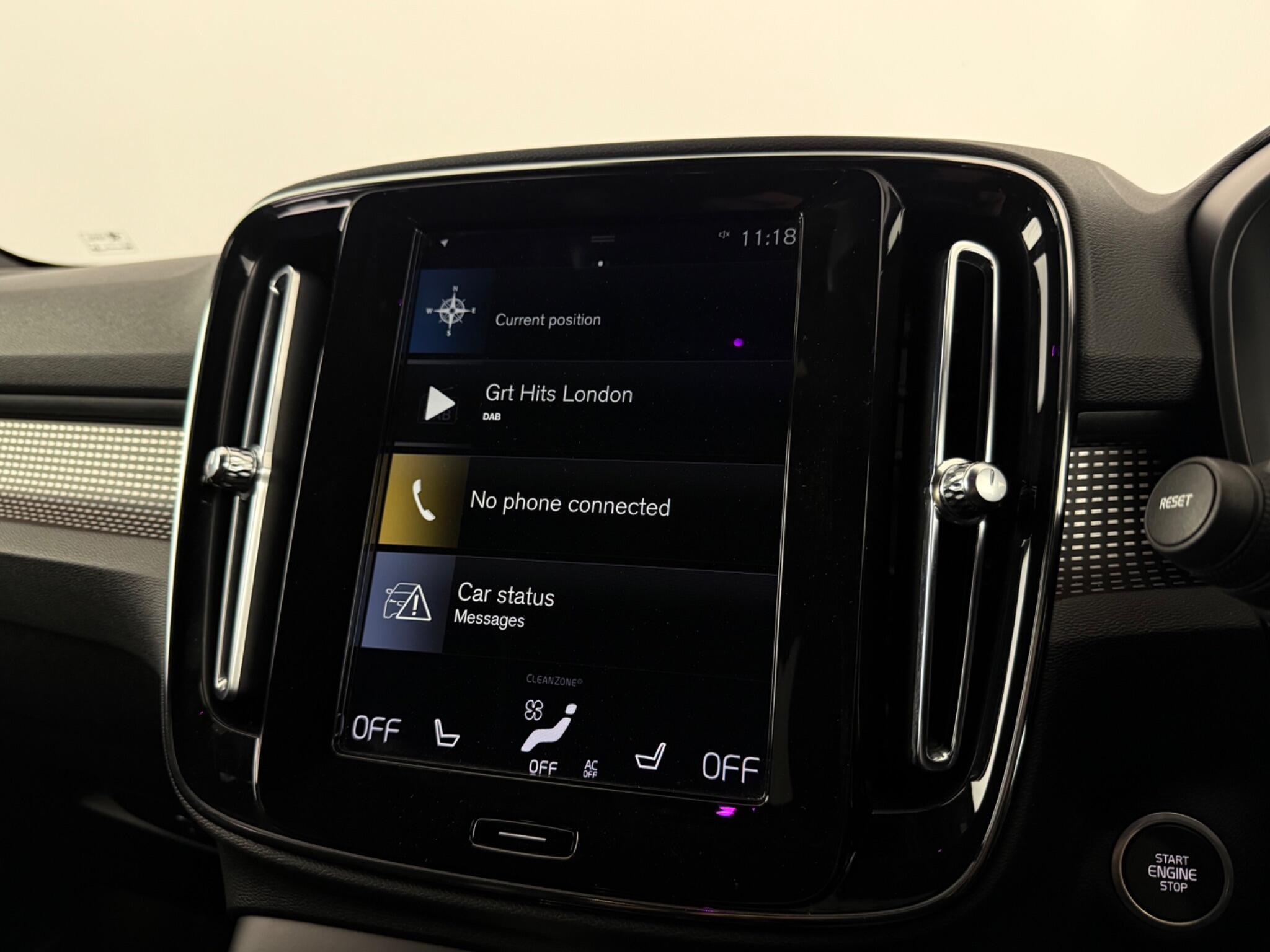 Volvo XC40 view 27
