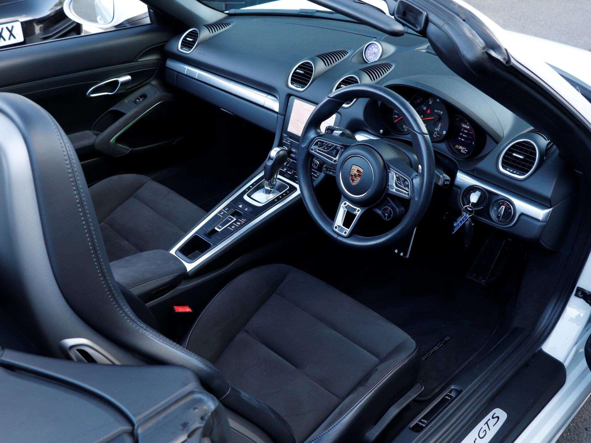 Porsche Boxster view 10