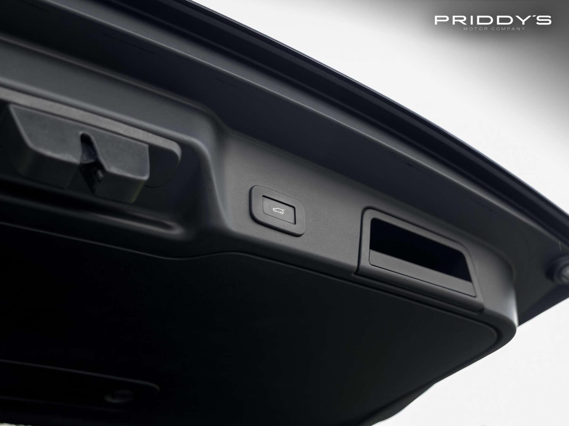 Land Rover Range Rover Evoque view 37