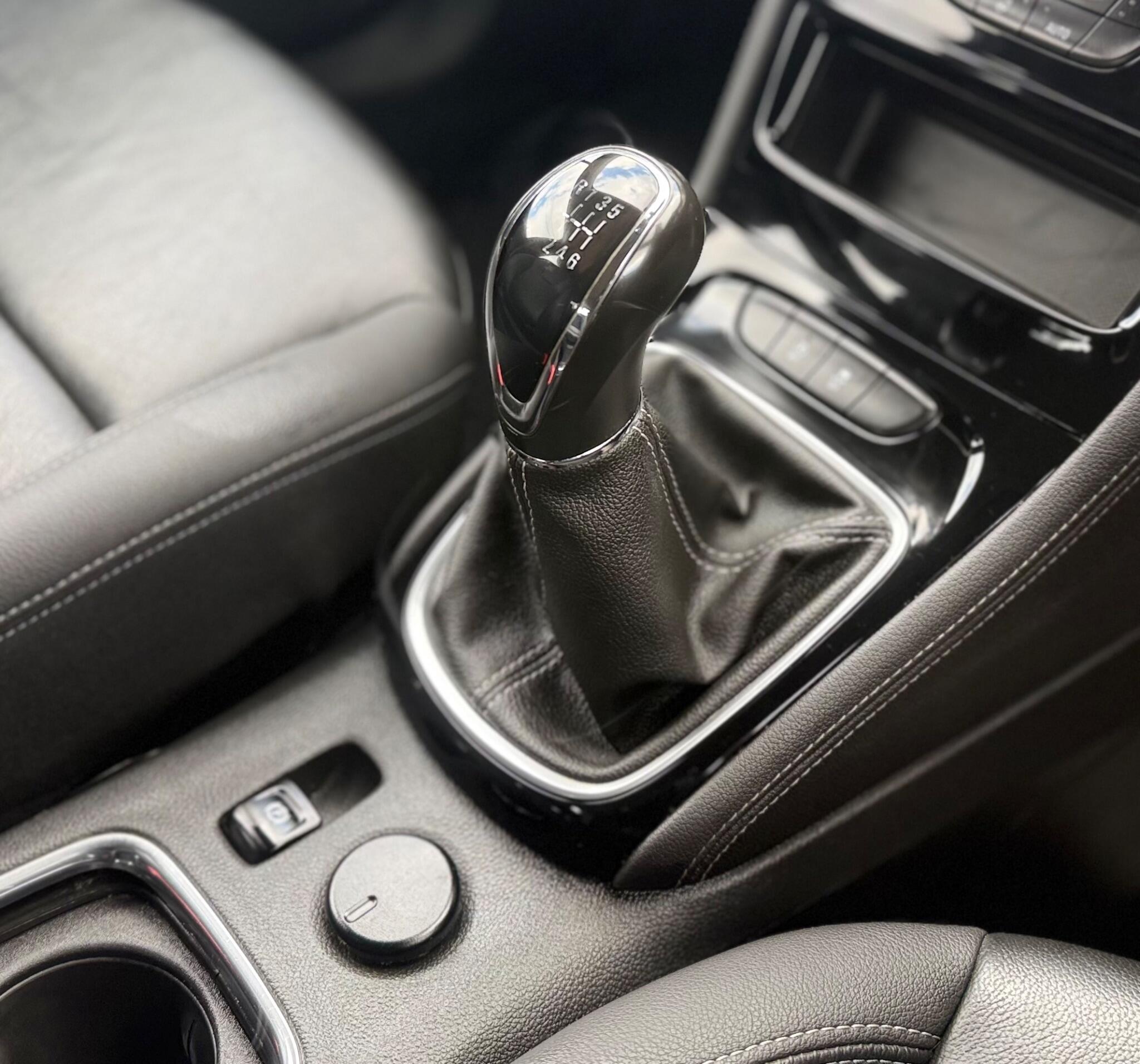 Vauxhall Astra view 11