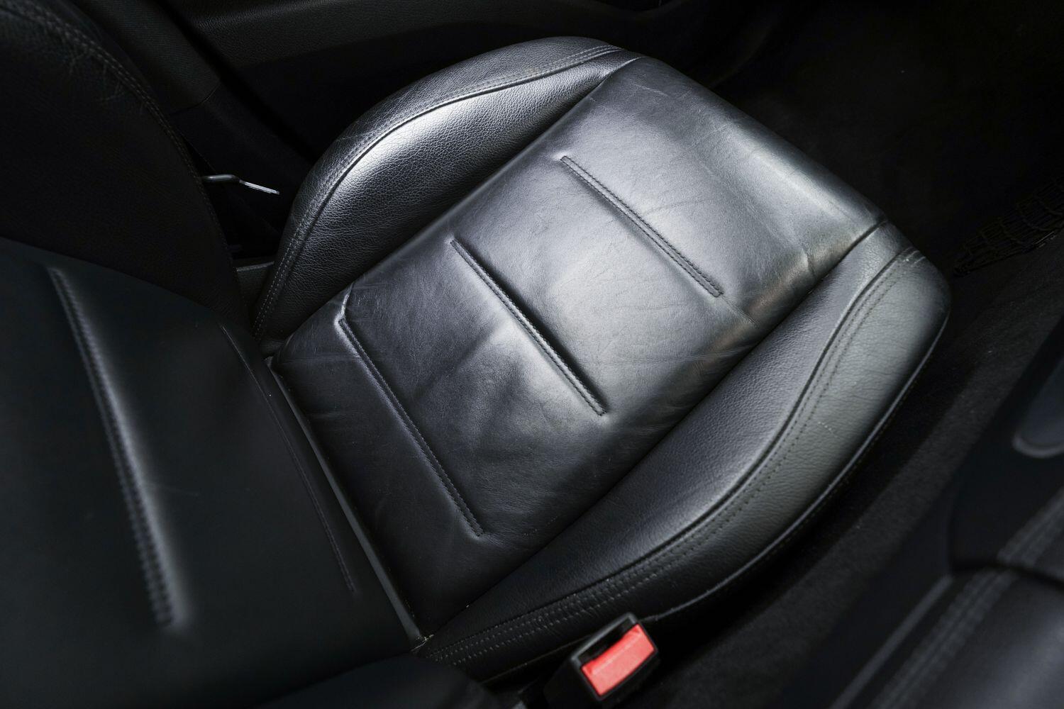 Mercedes-Benz Gle view 16